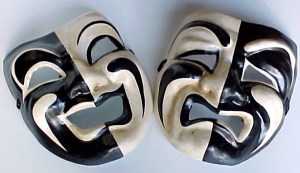 gold-theatre-masks-comedy-tragedy-5